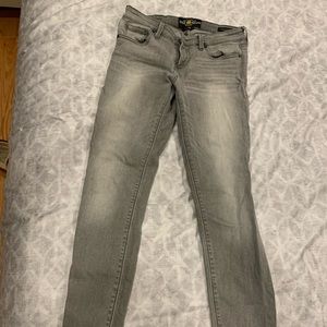 EUC Lucky Brand Skinny Jeans; Stella; size 2/26 Ankle